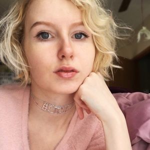 Meet your Posher, Carolyn